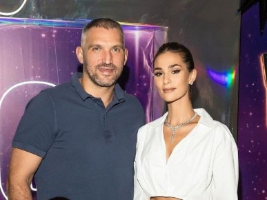 Семейные узы: как три сестры празднуют день рождения Марии Нахапетовой