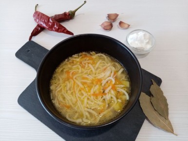 Как приготовить домашнюю лапшу на курином бульоне: отличный способ сделать обед особенным