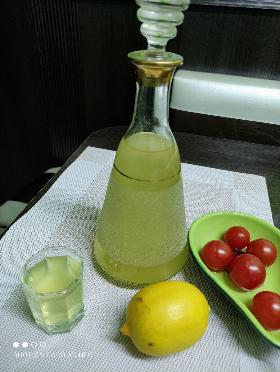 Невероятная лимонная наливка для кето-любителей