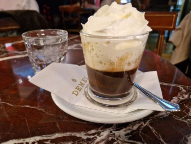 Einsp?nner: кофе, который заставляет сердца биться чаще