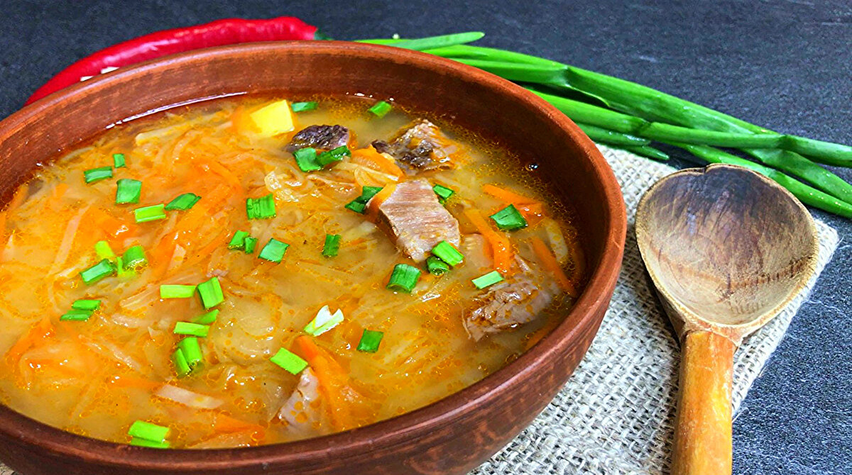 Щи с квашеной капустой: традиционный суп, согревающий душу