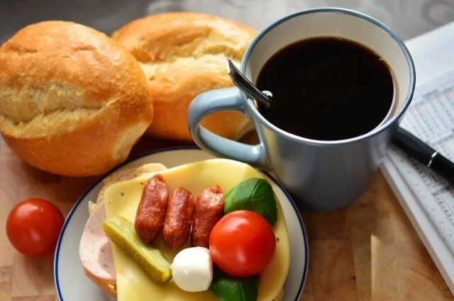 Как кофе перед сном влияет на качество сна?