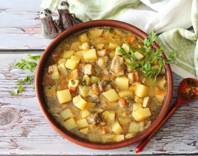 Согревающий суп из боровиков для осенних вечеров