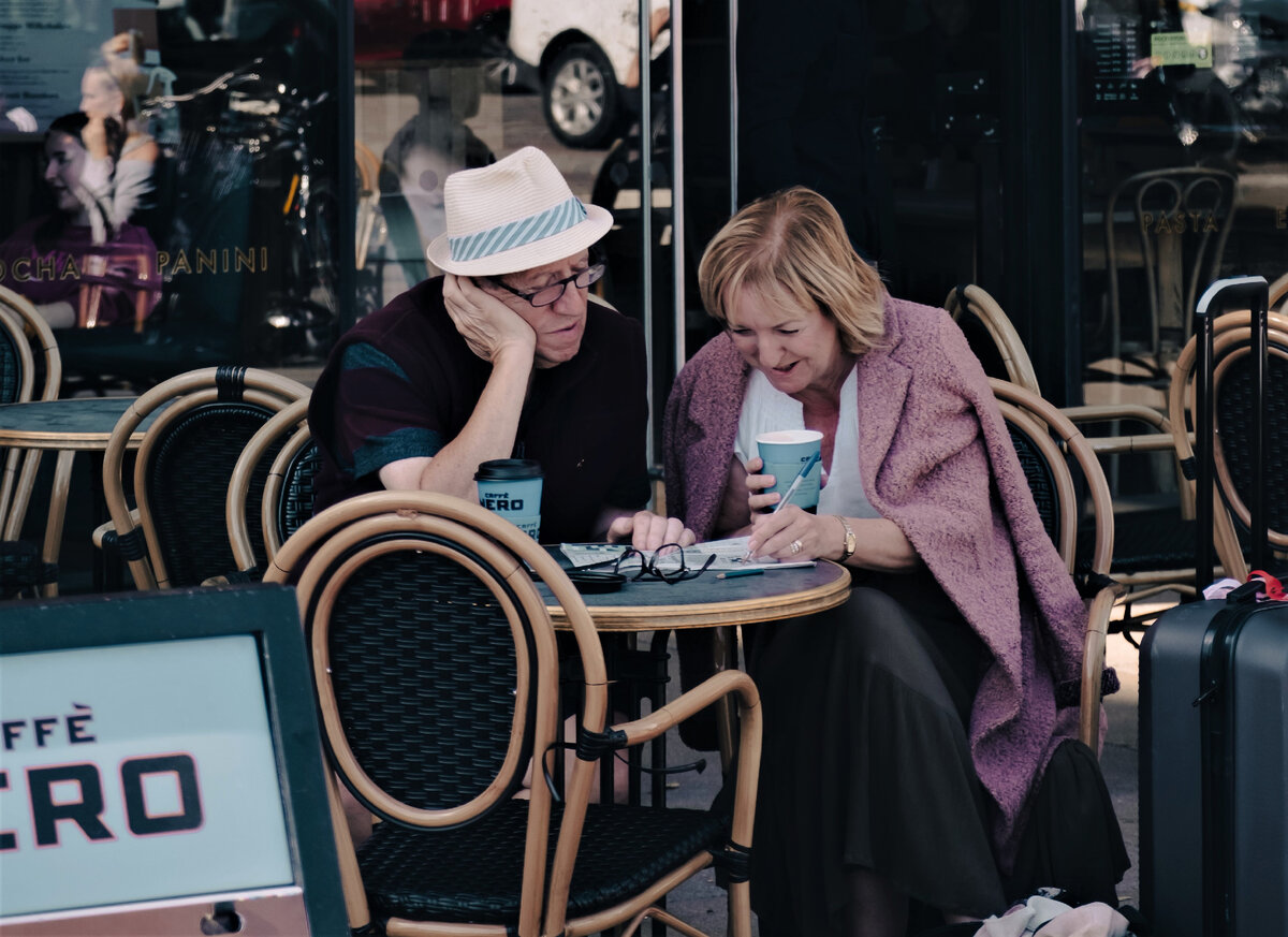 Официант, который не сдался: как управляющий кафе остановил расизм