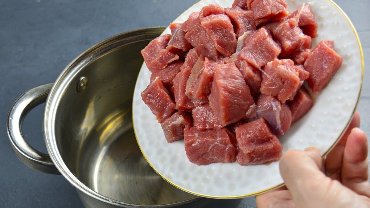 Простой и вкусный ужин для всей семьи: картофель с фаршем