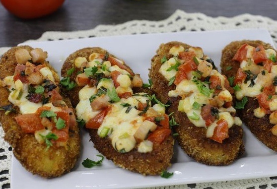 Вкусная картошка с помидорами и сыром: ждите непревзойдённый ужин