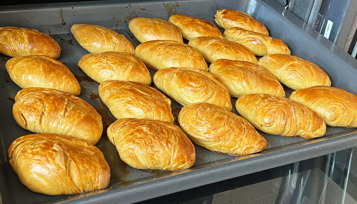 Невероятная выпечка: две яйца, стакан кефира и три стакана муки