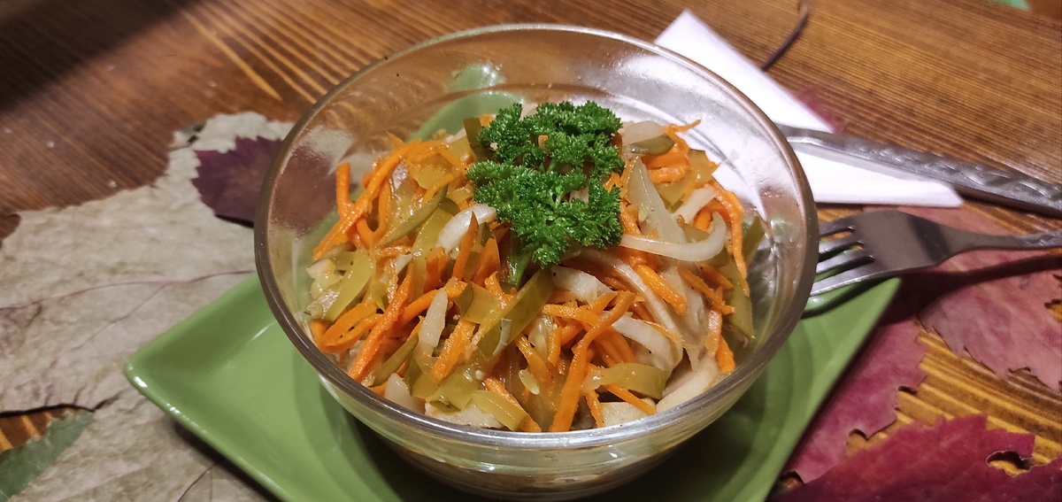 Салат по-корейски с морковью и грибами: быстрый и вкусный способ порадовать близких