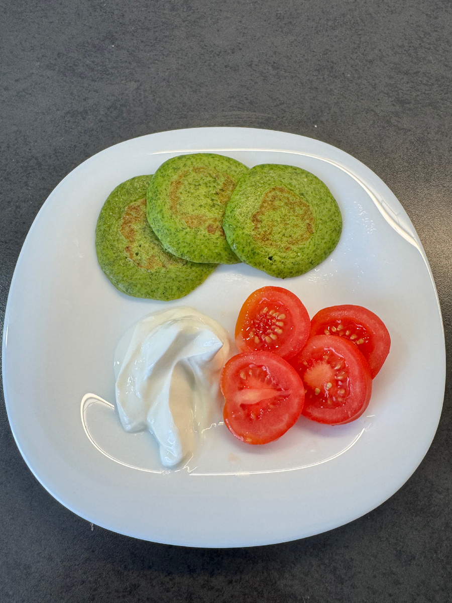 ПП-блинчики со шпинатом: лёгкий и энергичный завтрак на каждый день