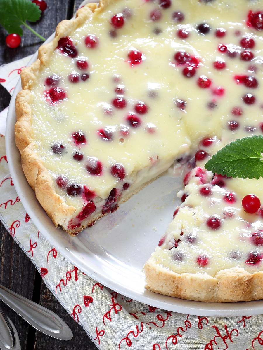 Нежный пирог с клюквой для настоящих гурманов
