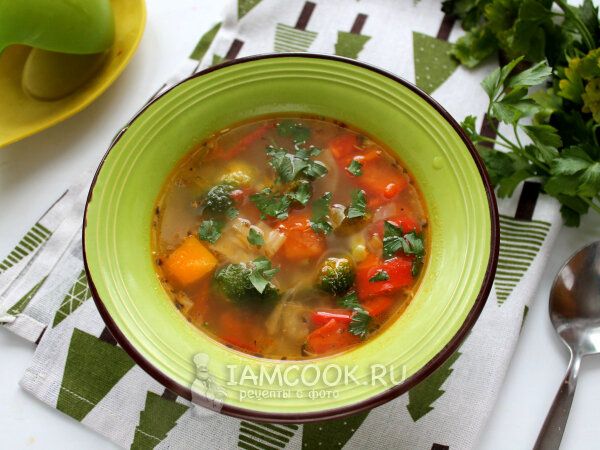 Согревающий осенний суп с овощами: простой и вкусный рецепт
