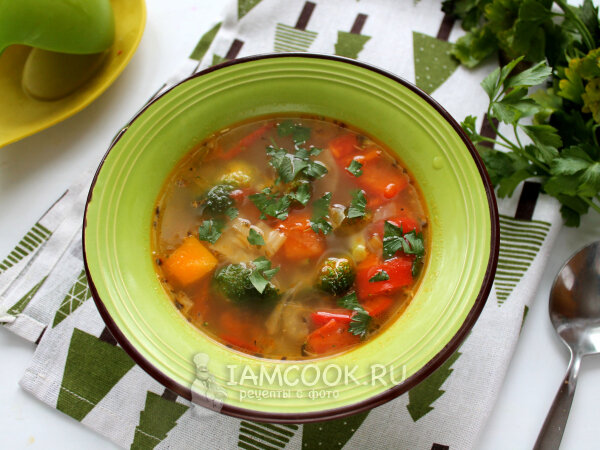 Согревающий осенний суп с овощами: простой и вкусный рецепт