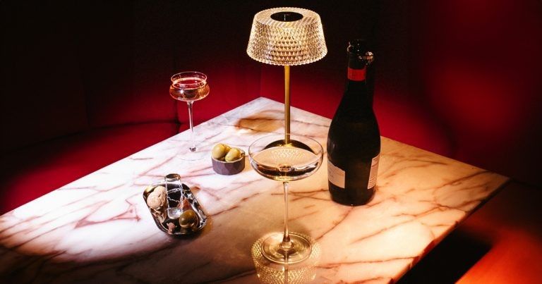 Новый бар Petitе Decadence: парижские мотивы и атмосфера Остапа Бендера