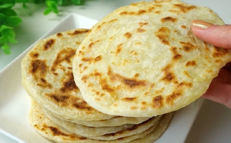 Чесночные лепешки из жидкого теста: как быстро приготовить вкусную закуску