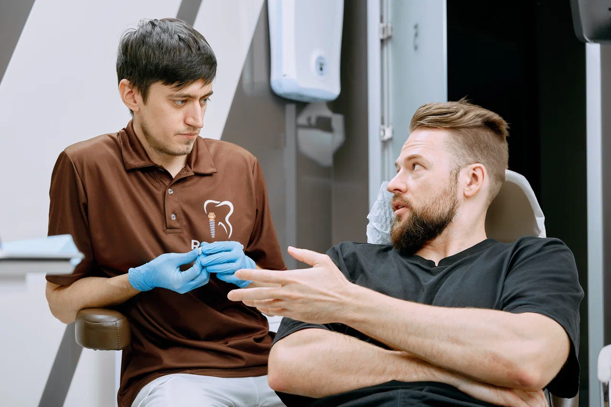 Почему одностороннее жевание может стать проблемой: последствия для здоровья и внешности