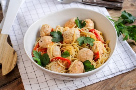 Спагетти с индейкой: легкий и вкусный рецепт с маринованным перцем