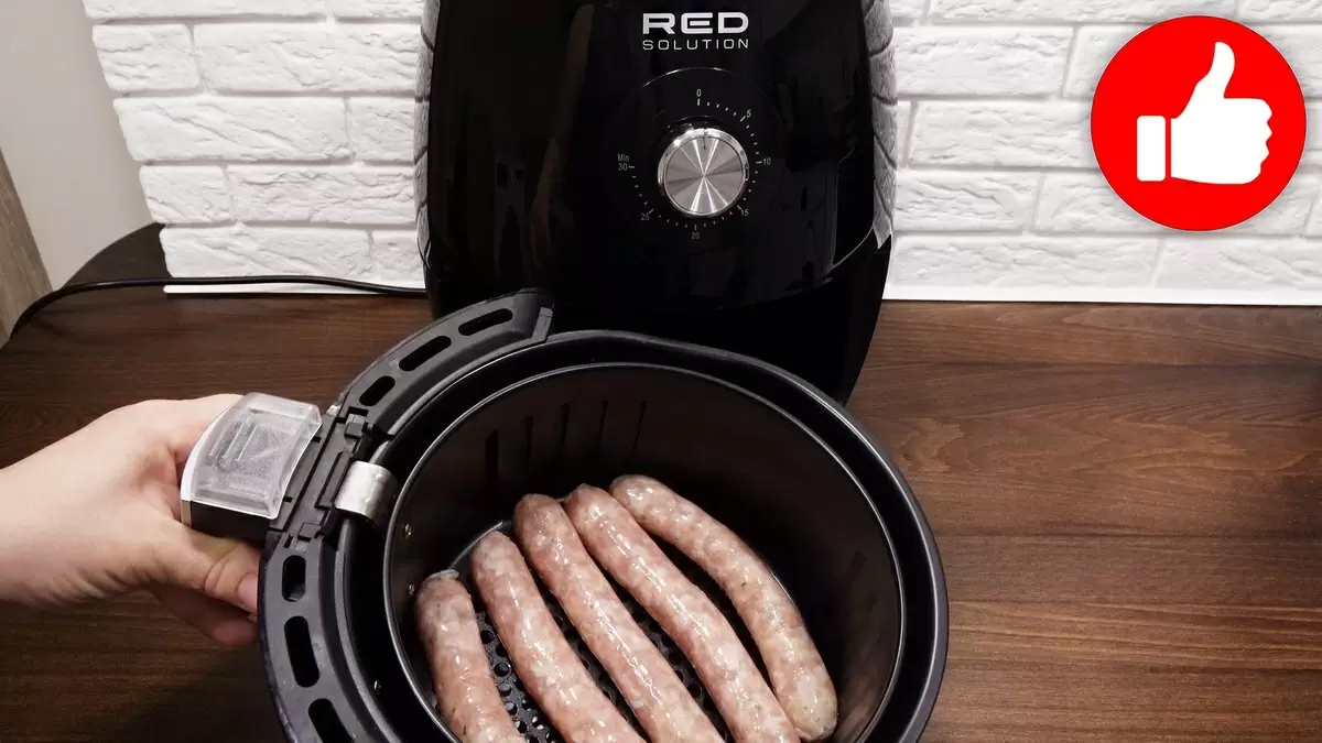 Пробуждение вкусов: как легко приготовить идеальные колбаски для завтрака в аэрогриле