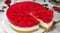 Летний вкус: творожный чизкейк с клубникой без выпечки