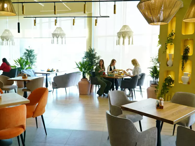 Новый год в ресторанах Новосибирска: мясо, пельмени и оливье в тренде