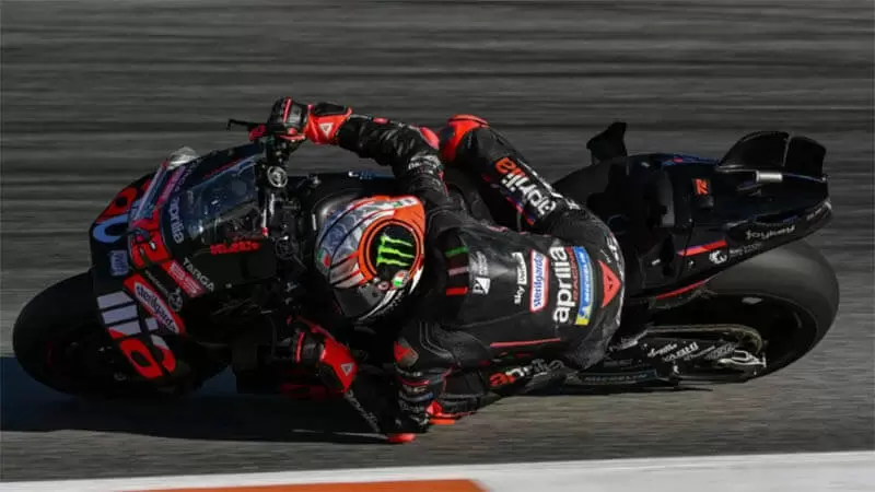 Беццекки блистает в Валенсии, устанавливая новый рекорд поула