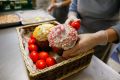 Как правильно хранить пасхальные угощения: куличи, творожную пасху и яйца